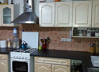 Cum am recondiționat dulapurile de la bucătărie. DIY mama!