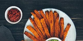 Sweetpotato Insta-sticks! Cartofi dulci, guacamole dip si povesti fierbinti!