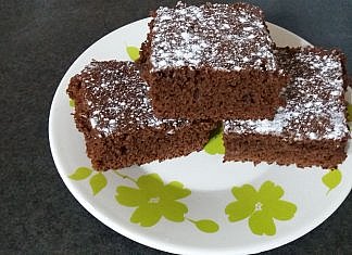 Negresa de post cu gem si nuci! Foto arhiva personala