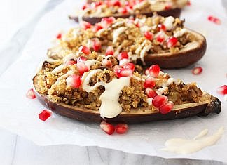 Vinete umplute cu quinoa albă, turmeric și rodie. Rețetă vegetariană