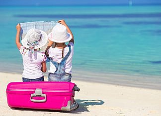 Organizarea eficientă a bagajului pentru mini vacanța de vară!